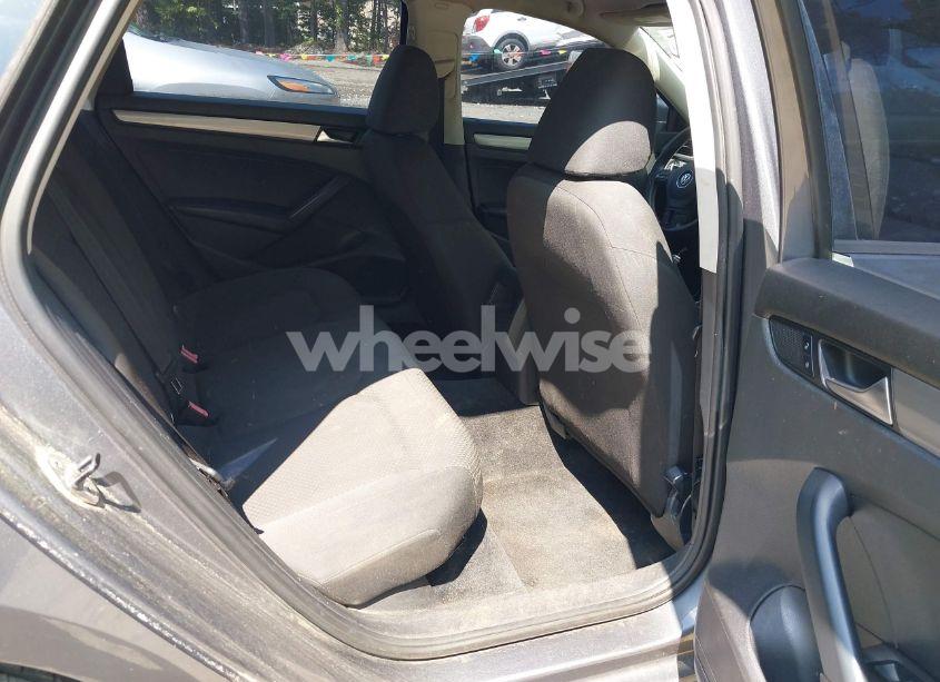 Photo 8 of 2014 Volkswagen Passat 2.5L S (VIN 1VWAP7A37EC018693)