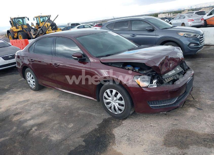 2014 Volkswagen Passat 2.5L S (VIN 1VWAP7A37EC018810) main photo