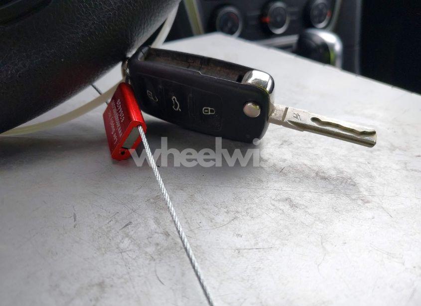 Photo 11 of 2014 Volkswagen Passat 2.5L S (VIN 1VWAP7A37EC018810)