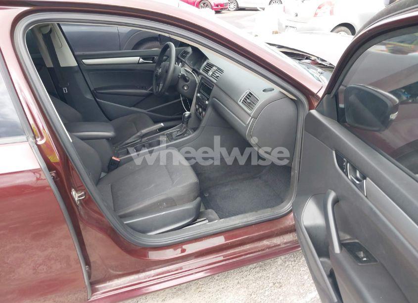 Photo 5 of 2014 Volkswagen Passat 2.5L S (VIN 1VWAP7A37EC018810)