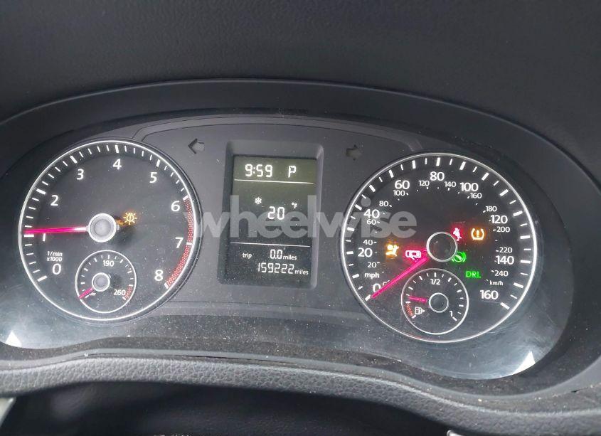 Photo 7 of 2012 Volkswagen Passat 2.5L S (VIN 1VWAP7A38CC015458)
