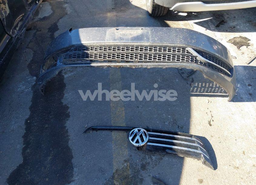 Photo 12 of 2012 Volkswagen Passat 2.5L S (VIN 1VWAP7A38CC043647)