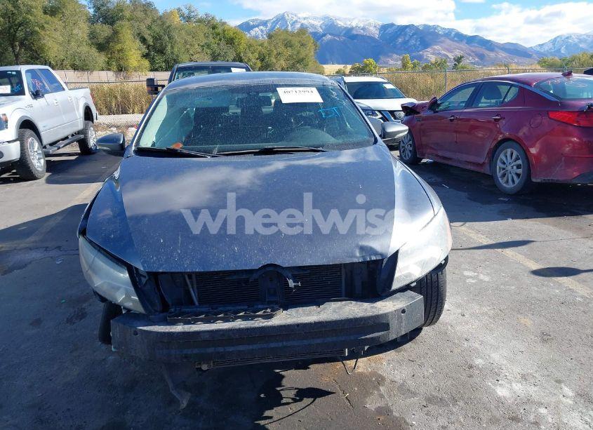 Photo 13 of 2012 Volkswagen Passat 2.5L S (VIN 1VWAP7A38CC043647)