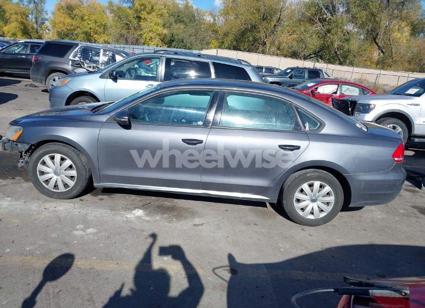 Photo 15 of 2012 Volkswagen Passat 2.5L S (VIN 1VWAP7A38CC043647)