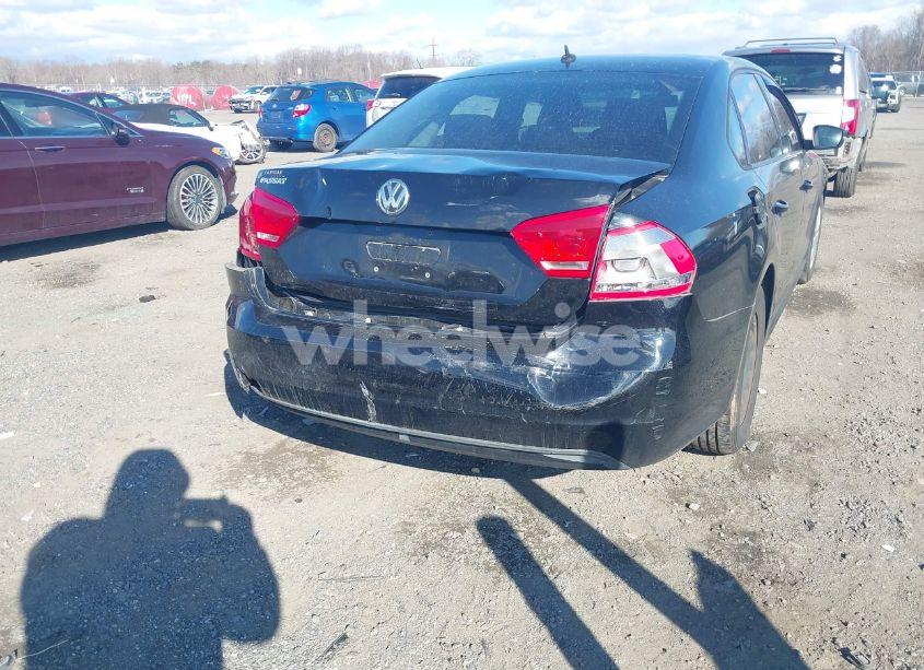 Photo 12 of 2013 Volkswagen Passat 2.5L S (VIN 1VWAP7A38DC070025)