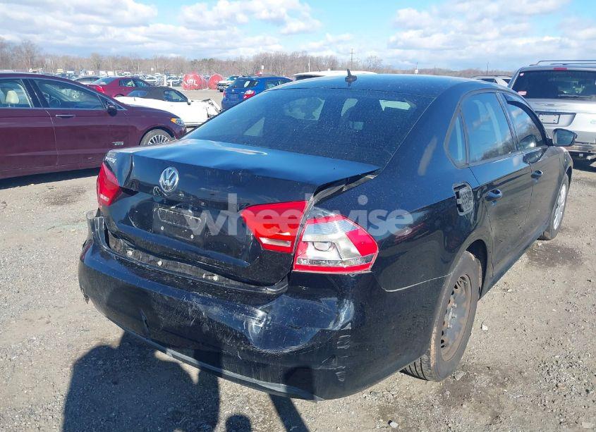 Photo 13 of 2013 Volkswagen Passat 2.5L S (VIN 1VWAP7A38DC070025)