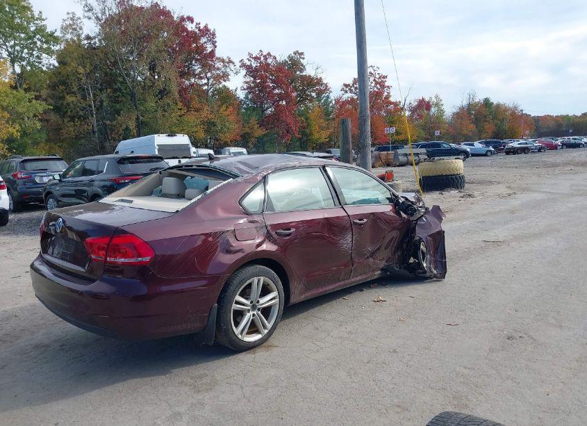 Photo 4 of 2013 Volkswagen Passat 2.5L WOLFSBURG EDITION (VIN 1VWAP7A38DC136055)