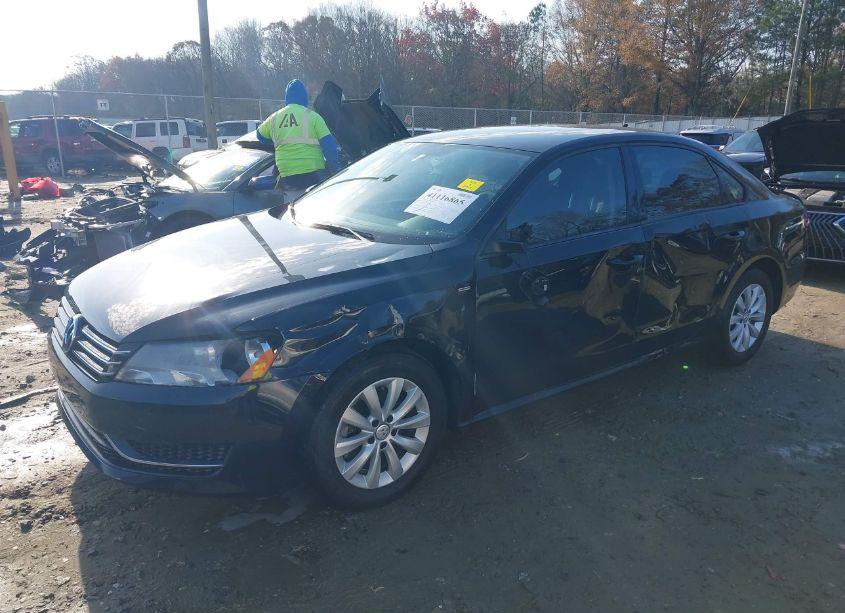 Photo 2 of 2013 Volkswagen Passat 2.5L WOLFSBURG EDITION (VIN 1VWAP7A38DC150716)