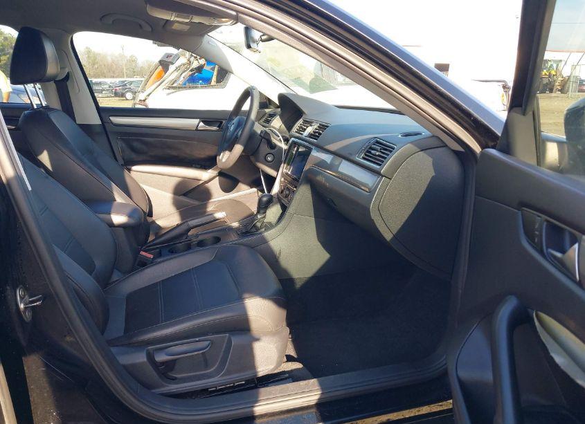 Photo 5 of 2013 Volkswagen Passat 2.5L WOLFSBURG EDITION (VIN 1VWAP7A38DC150716)