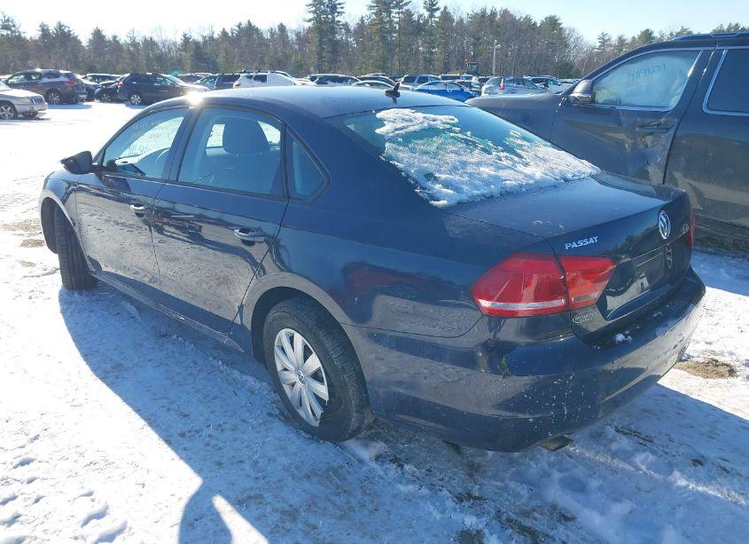Photo 3 of 2012 Volkswagen Passat 2.5L S (VIN 1VWAP7A39CC019549)