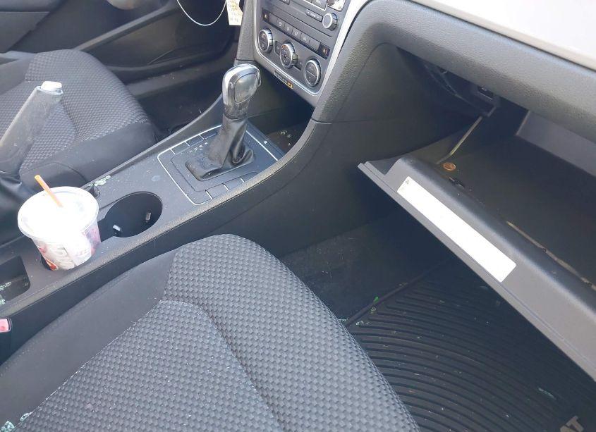 Photo 5 of 2012 Volkswagen Passat 2.5L S (VIN 1VWAP7A39CC019549)