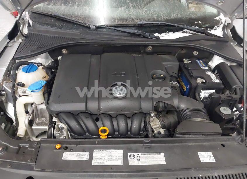 Photo 10 of 2012 Volkswagen Passat 2.5L S (VIN 1VWAP7A39CC040885)