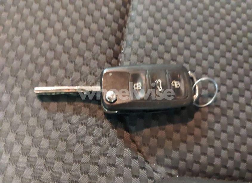 Photo 11 of 2012 Volkswagen Passat 2.5L S (VIN 1VWAP7A39CC040885)