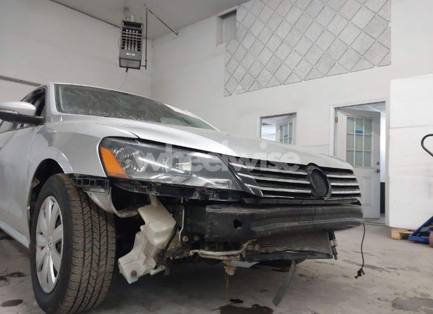 Photo 12 of 2012 Volkswagen Passat 2.5L S (VIN 1VWAP7A39CC040885)