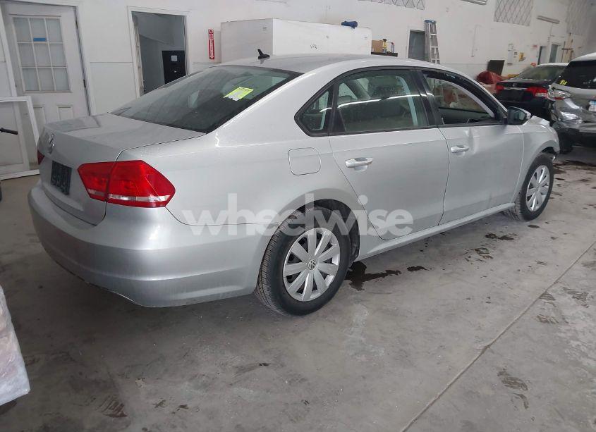 Photo 4 of 2012 Volkswagen Passat 2.5L S (VIN 1VWAP7A39CC040885)
