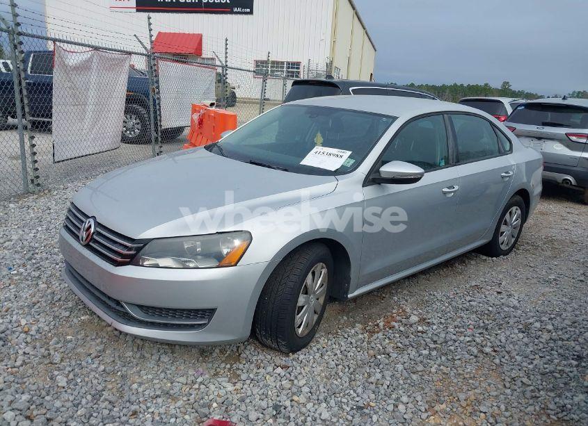 Photo 2 of 2012 Volkswagen Passat 2.5L S (VIN 1VWAP7A39CC068119)