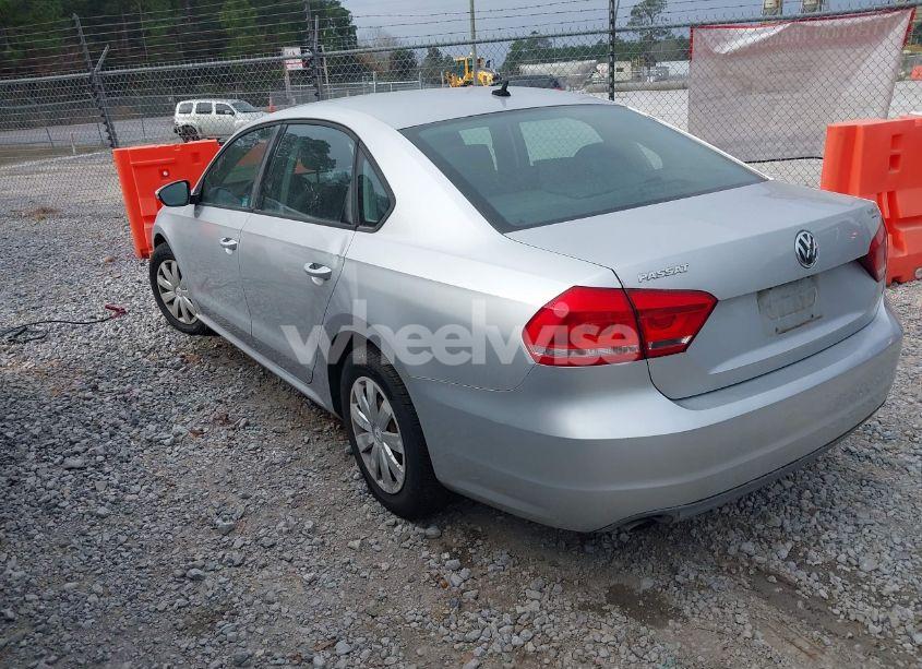 Photo 3 of 2012 Volkswagen Passat 2.5L S (VIN 1VWAP7A39CC068119)
