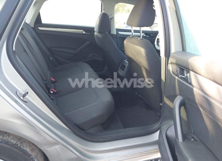 Photo 8 of 2012 Volkswagen Passat 2.5L S (VIN 1VWAP7A39CC090539)
