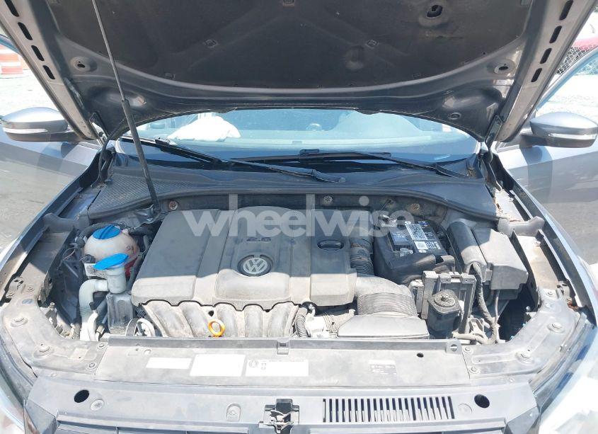Photo 10 of 2013 Volkswagen Passat 2.5L S (VIN 1VWAP7A39DC135478)