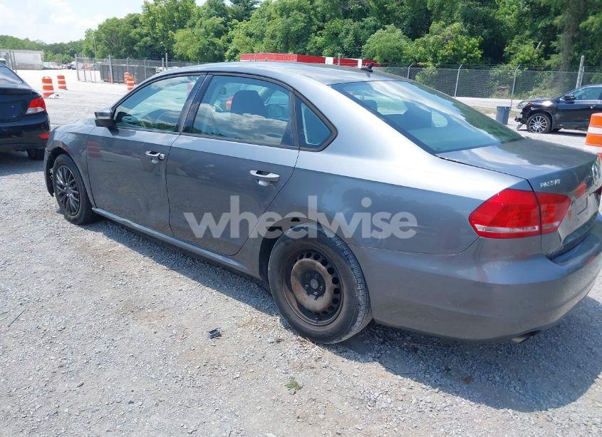 Photo 3 of 2013 Volkswagen Passat 2.5L S (VIN 1VWAP7A39DC135478)