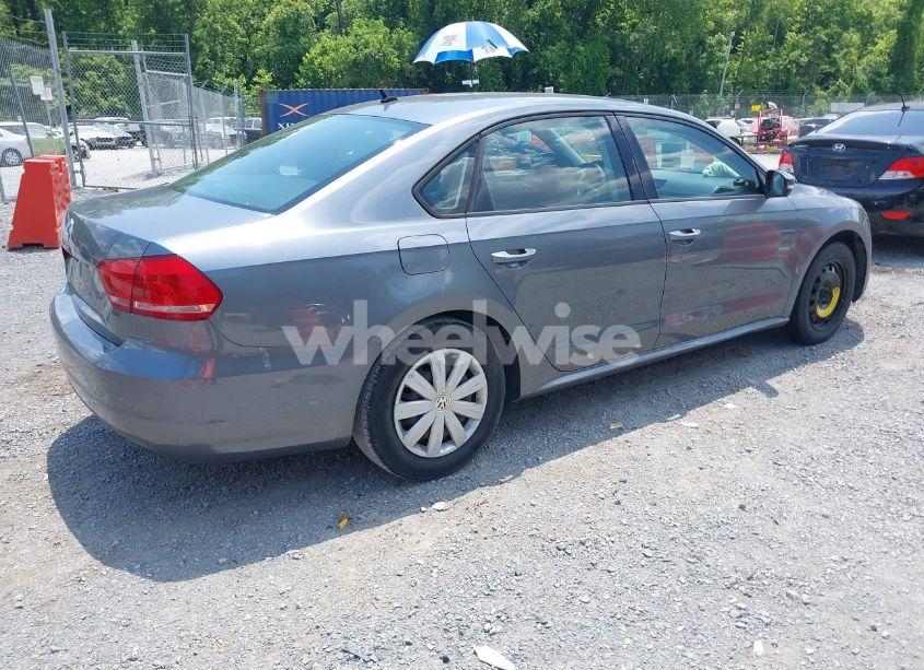 Photo 4 of 2013 Volkswagen Passat 2.5L S (VIN 1VWAP7A39DC135478)