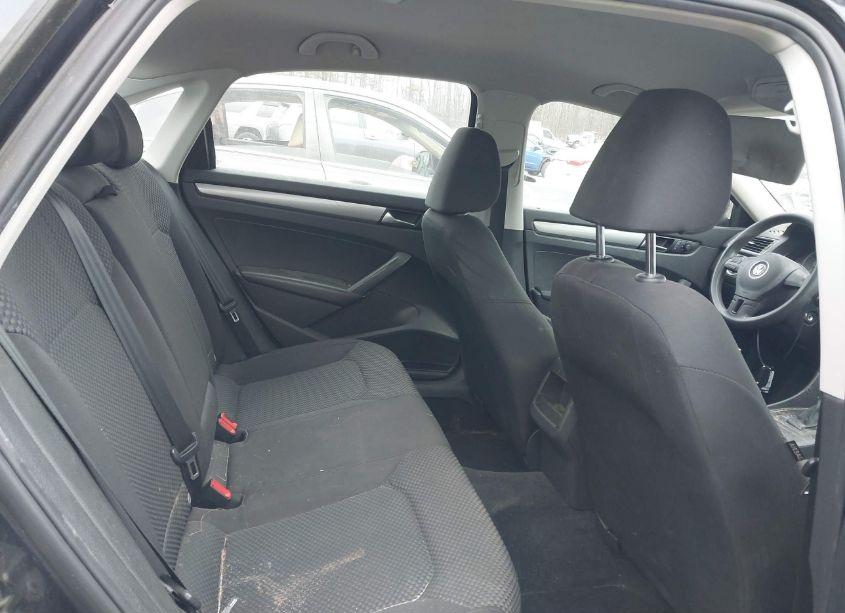 Photo 8 of 2014 Volkswagen Passat 2.5L S (VIN 1VWAP7A39EC021773)