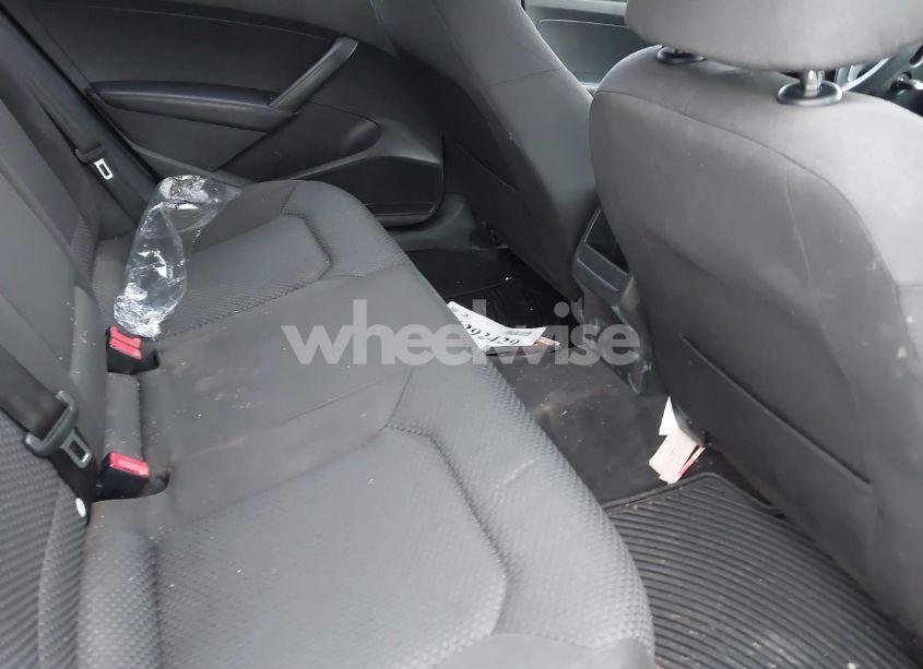 Photo 8 of 2012 Volkswagen Passat 2.5L S (VIN 1VWAP7A3XCC015736)