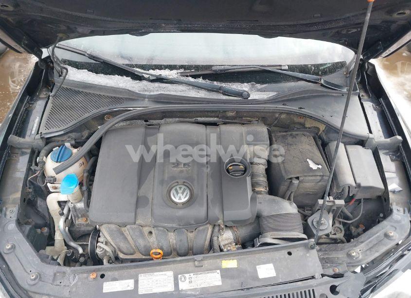 Photo 10 of 2012 Volkswagen Passat 2.5L S (VIN 1VWAP7A3XCC026705)