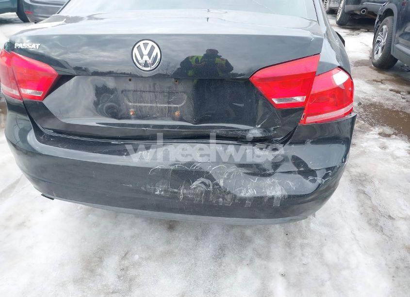 Photo 13 of 2012 Volkswagen Passat 2.5L S (VIN 1VWAP7A3XCC026705)