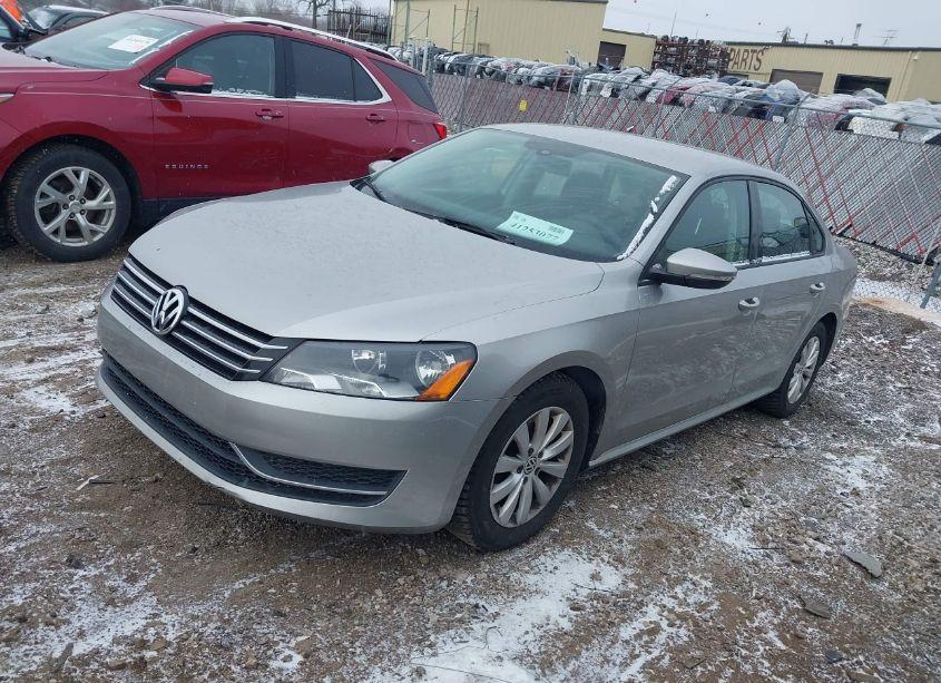 Photo 2 of 2012 Volkswagen Passat 2.5L S (VIN 1VWAP7A3XCC034710)