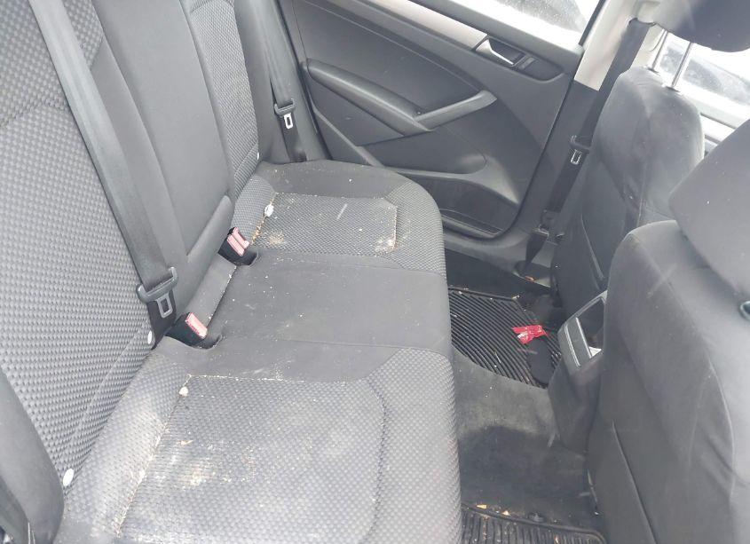 Photo 8 of 2012 Volkswagen Passat 2.5L S (VIN 1VWAP7A3XCC034710)