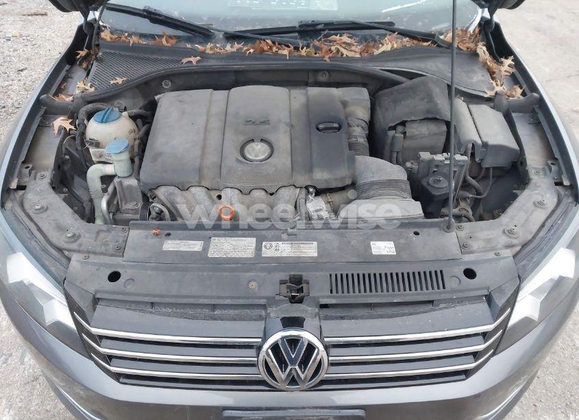 Photo 10 of 2012 Volkswagen Passat 2.5L S (VIN 1VWAP7A3XCC034738)