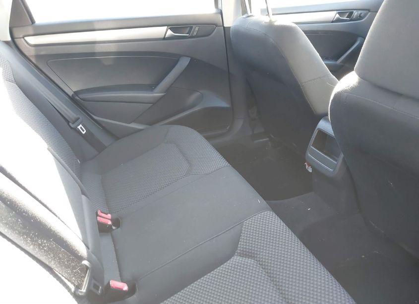 Photo 8 of 2013 Volkswagen Passat 2.5L S (VIN 1VWAP7A3XDC053355)