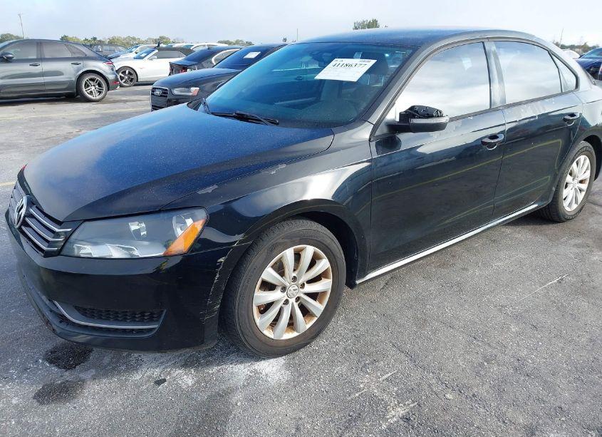 Photo 13 of 2014 Volkswagen Passat 2.5L WOLFSBURG EDITION (VIN 1VWAP7A3XEC008000)