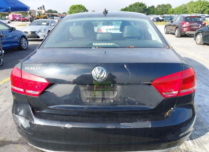 Photo 14 of 2014 Volkswagen Passat 2.5L WOLFSBURG EDITION (VIN 1VWAP7A3XEC008000)