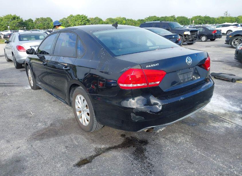 Photo 6 of 2014 Volkswagen Passat 2.5L WOLFSBURG EDITION (VIN 1VWAP7A3XEC008000)