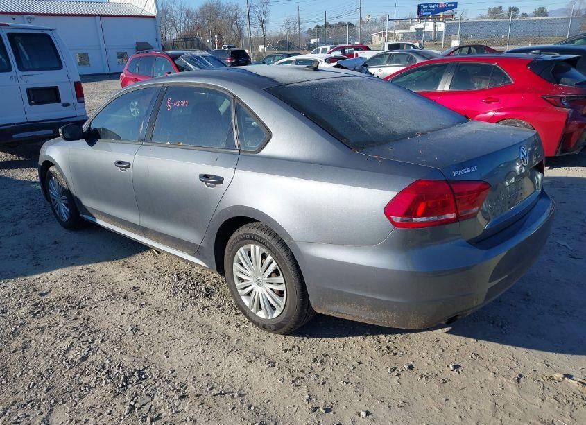 Photo 3 of 2014 Volkswagen Passat 2.5L S (VIN 1VWAP7A3XEC023550)