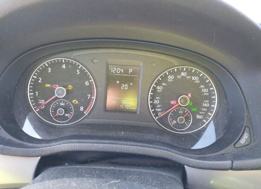 Photo 7 of 2014 Volkswagen Passat 2.5L S (VIN 1VWAP7A3XEC023550)