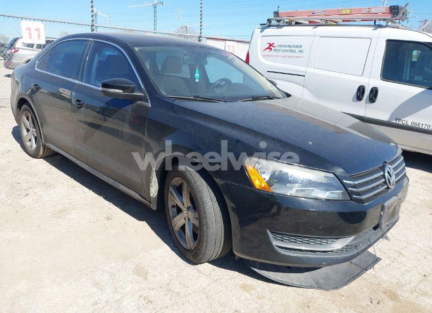 2014 Volkswagen Passat 1.8T WOLFSBURG EDITION (VIN 1VWAS7A30EC041800) main photo