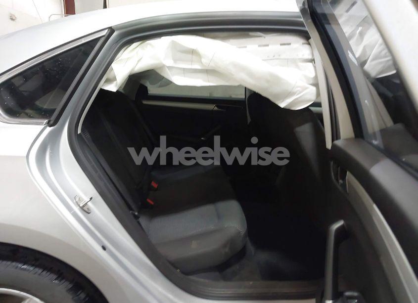 Photo 8 of 2016 Volkswagen Passat 1.8T S (VIN 1VWAS7A30GC013577)