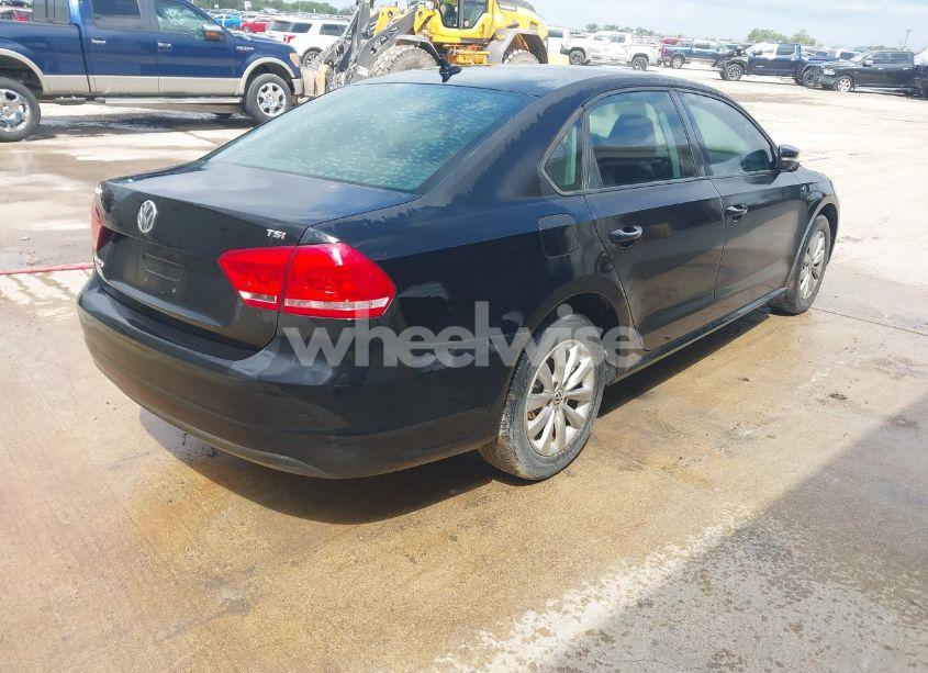 Photo 4 of 2014 Volkswagen Passat 1.8T WOLFSBURG EDITION (VIN 1VWAS7A31EC065359)