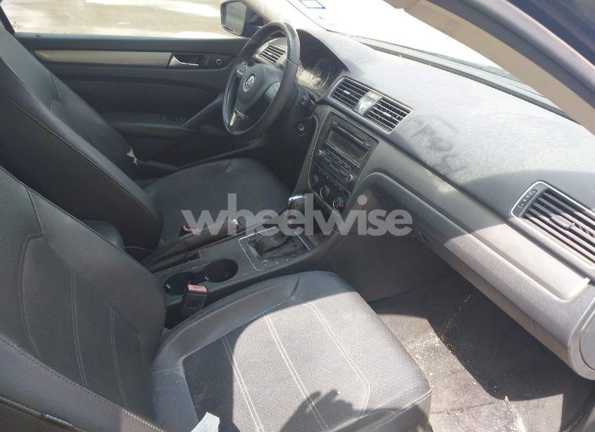 Photo 5 of 2014 Volkswagen Passat 1.8T WOLFSBURG EDITION (VIN 1VWAS7A31EC065359)