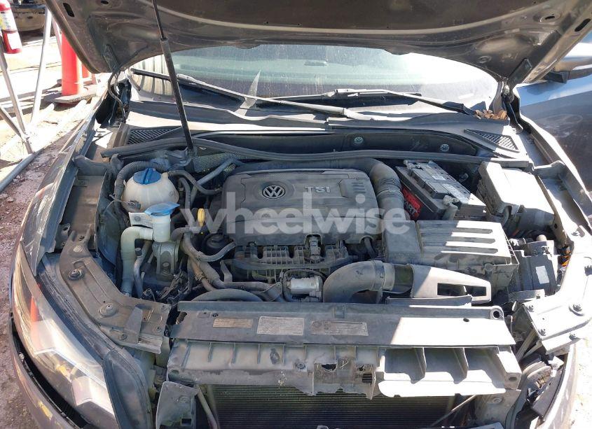 Photo 10 of 2015 Volkswagen Passat 1.8T LIMITED EDITION (VIN 1VWAS7A31FC099562)