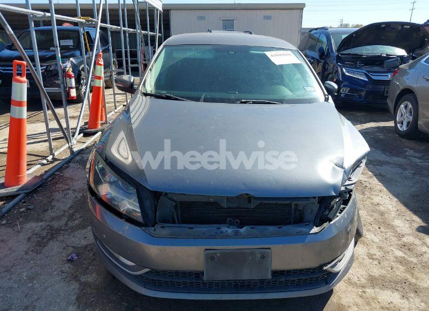 Photo 12 of 2015 Volkswagen Passat 1.8T LIMITED EDITION (VIN 1VWAS7A31FC099562)