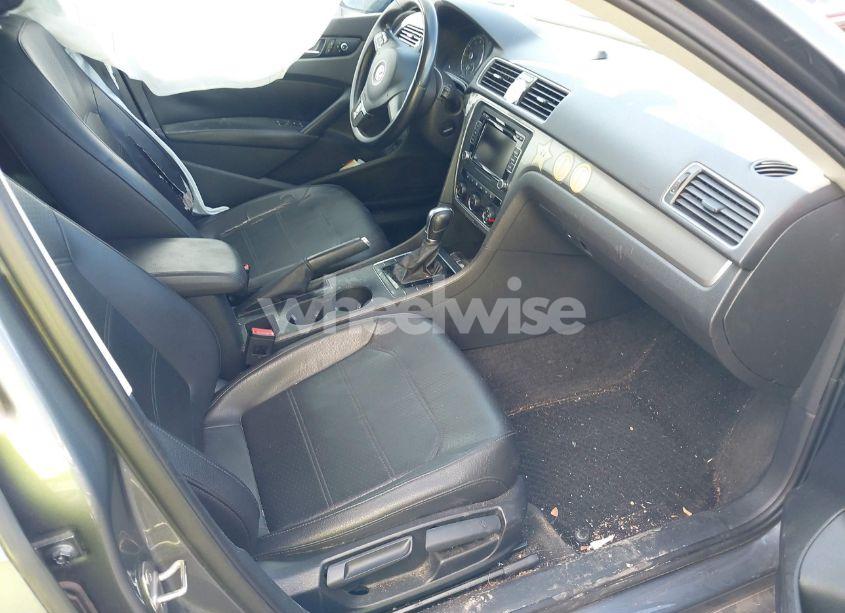 Photo 5 of 2015 Volkswagen Passat 1.8T LIMITED EDITION (VIN 1VWAS7A31FC099562)