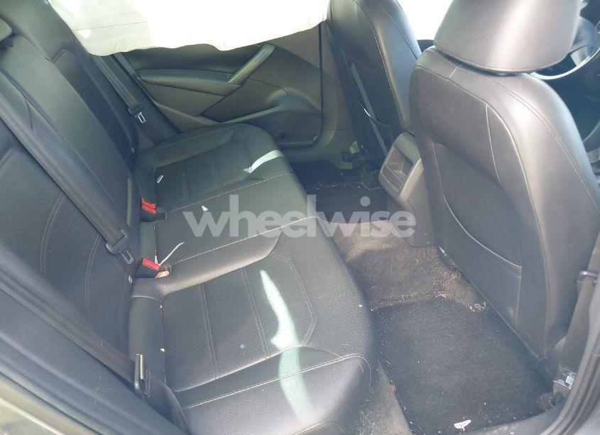 Photo 8 of 2015 Volkswagen Passat 1.8T LIMITED EDITION (VIN 1VWAS7A31FC099562)