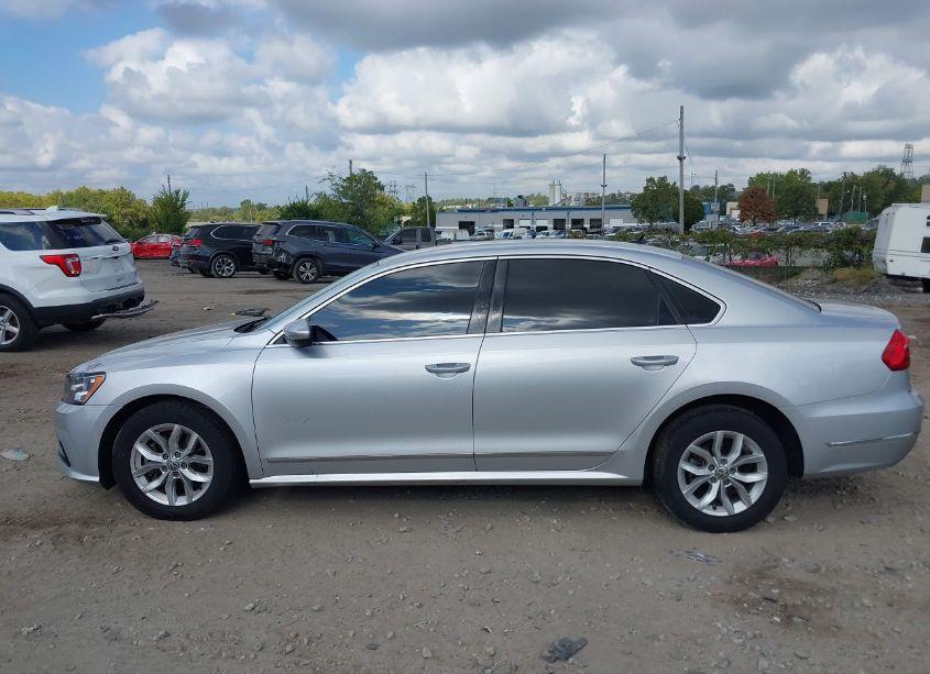 Photo 14 of 2016 Volkswagen Passat 1.8T S (VIN 1VWAS7A31GC042179)