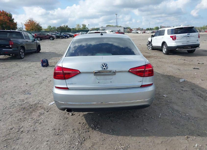Photo 16 of 2016 Volkswagen Passat 1.8T S (VIN 1VWAS7A31GC042179)
