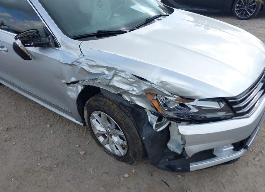 Photo 6 of 2016 Volkswagen Passat 1.8T S (VIN 1VWAS7A31GC042179)