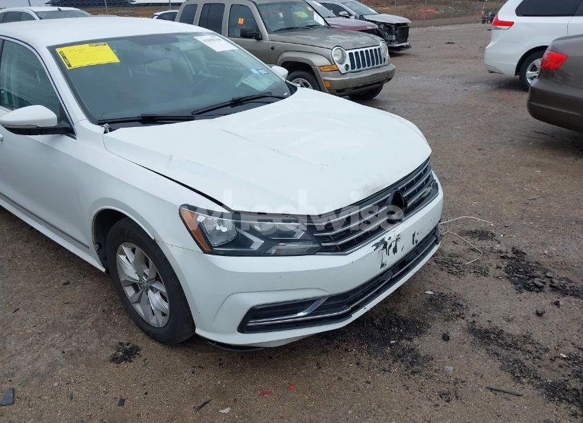 Photo 17 of 2016 Volkswagen Passat 1.8T S (VIN 1VWAS7A31GC064828)